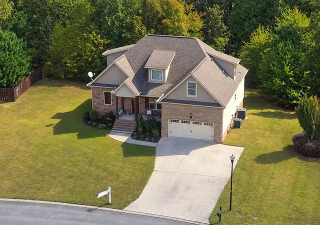 Photo 2 of Single family home for sale at 1667 Weston Hills Dr Nw, Cleveland, TN 37312 | MLS# 3254849 | Listing updated on 2026-10-06