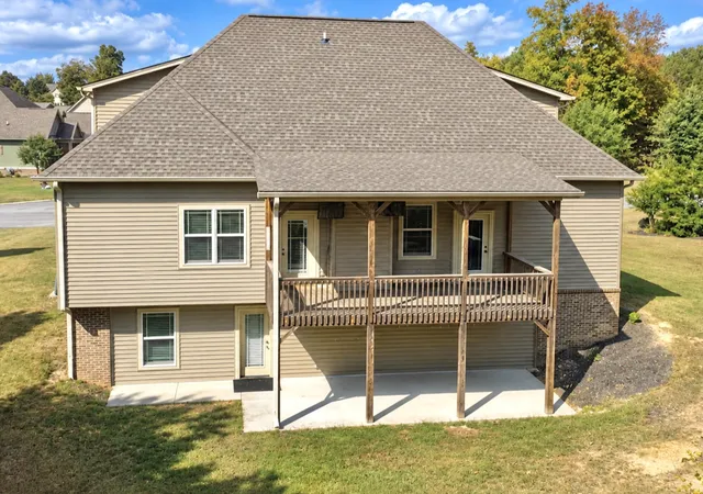 Photo 3 of Single family home for sale at 1667 Weston Hills Dr Nw, Cleveland, TN 37312 | MLS# 3254849 | Listing updated on 2026-10-06