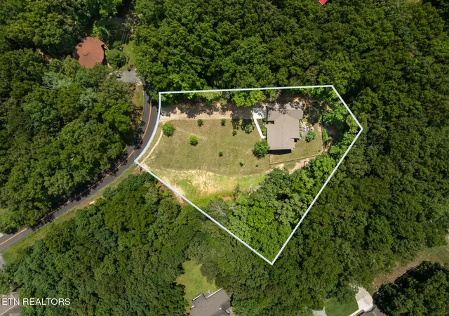 2nd image of 4117 Chica Rd, Crossville, TN 38572 | MLS# 3254881