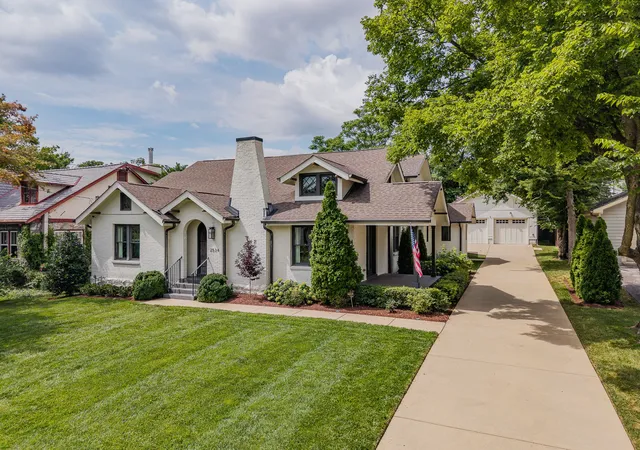 2nd image of 2534 Ashwood Ave, Nashville, TN 37212 | MLS# 3259751