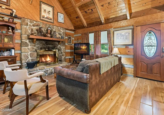 4th image of 559 Crest Road, Gatlinburg, TN 37738 | MLS# 3309006