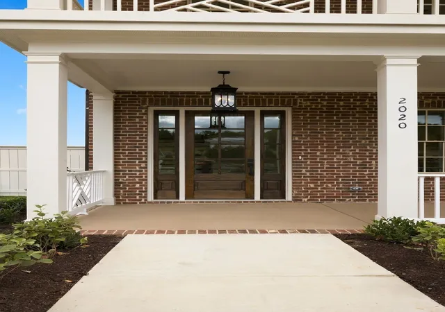 Photo 2 of Single family home for sale at 2020 Stonewater Blvd, Franklin, TN 37064 | MLS# 3254943 | Listing updated on 2026-09-28