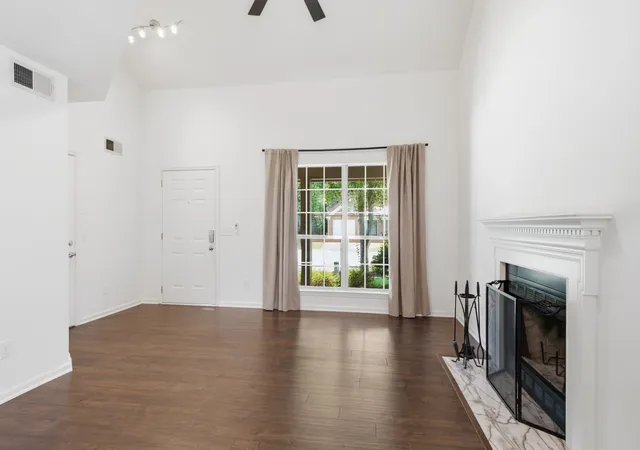 Photo 4 of Single family home for sale at 403 Reigh Ct, Franklin, TN 37069 | MLS# 3256414 | Listing updated on 2026-08-25