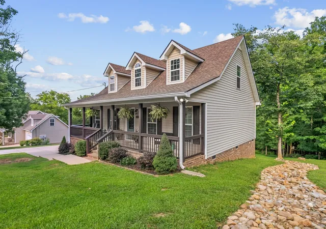 Homes for sale in Lewisburg, TN | 541 Skyline Dr S, Lewisburg, TN 37091 | MLS# 3263194