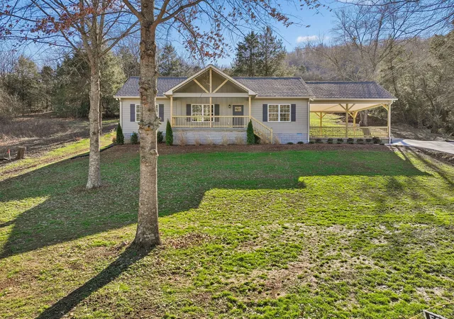 Homes for sale in Hickman, TN | 105 Agee Branch Ln, Hickman, TN 38567 | MLS# 3255388