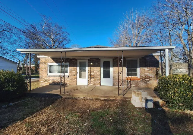 Homes for sale in Pulaski, TN | 524 Childers St, Pulaski, TN 38478 | MLS# 3262996