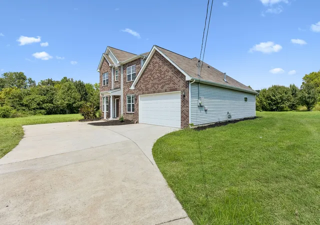 Photo 3 of Single family home for sale at 506 Welshcrest Ct, Antioch, TN 37013 | MLS# 3254985 | Listing updated on 2026-08-08