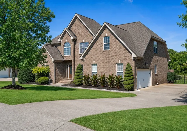 1st image of 417 Eclipse Dr, Murfreesboro, TN 37129 | MLS# 3318730