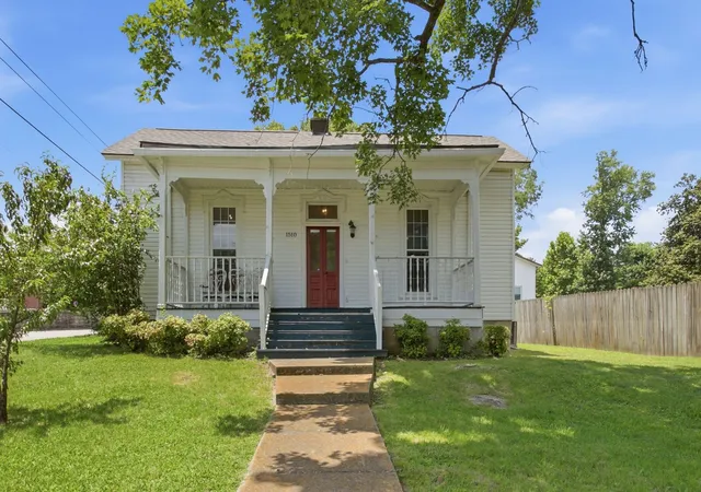 Homes for sale in Columbia, TN | 1510 Highland Ave, Columbia, TN 38401 | MLS# 3256389