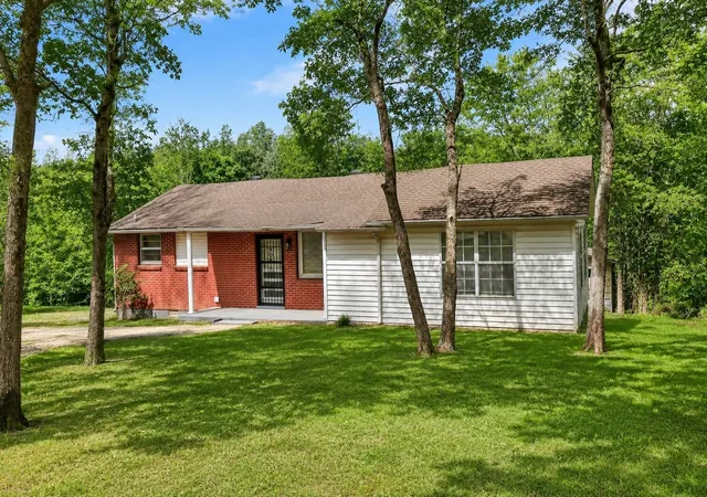 1st image of 751 Hogan Rd, Clarksville, TN 37043 | MLS# 3255537