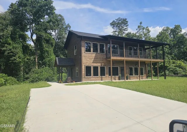 Photo 1 of Sale Pending at 2613 Highland Park Dr, Pigeon Forge, TN 37863 | MLS# 3263374 | Listing updated on 2026-09-28