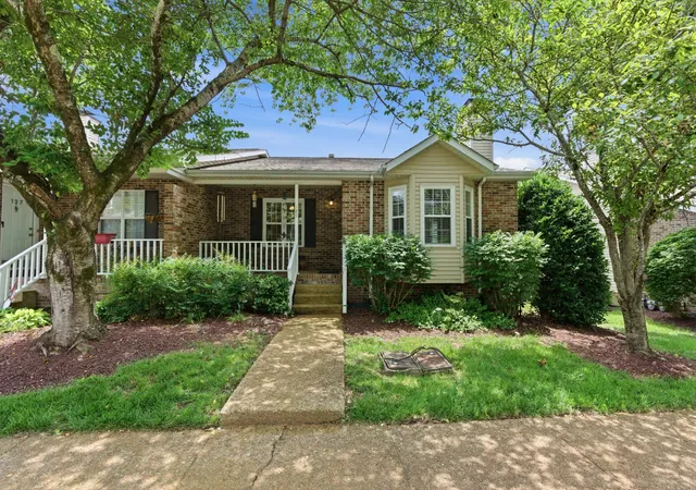 Homes for sale in Antioch, TN | 129 Pepper Ridge Cir, Antioch, TN 37013 | MLS# 3255067