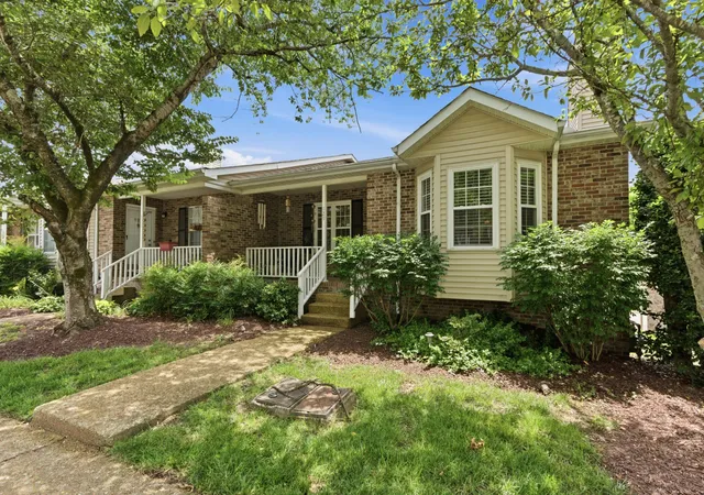 Homes for sale in Antioch, TN | 129 Pepper Ridge Cir, Antioch, TN 37013 | MLS# 3255067