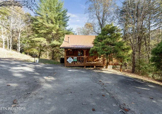 3rd image of 1083 Bryan View Rd, Sevierville, TN 37862 | MLS# 3255052