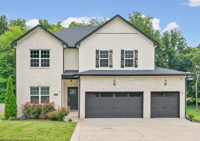 Photo 2 of Single family home for sale at 1333 Morning Star Dr, Clarksville, TN 37042 | MLS# 3255186 | Listing updated on 2026-08-20