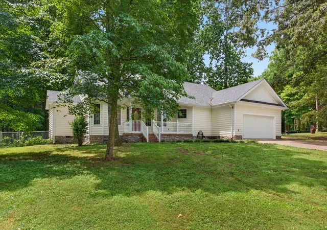 3rd image of 3450 Chapmans Cir, Palmyra, TN 37142 | MLS# 3271028