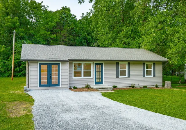 Homes for sale in Jasper, TN | 830 Pryor Cove Rd, Jasper, TN 37347 | MLS# 3255091