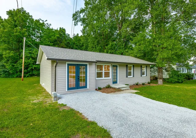Homes for sale in Jasper, TN | 830 Pryor Cove Rd, Jasper, TN 37347 | MLS# 3255091