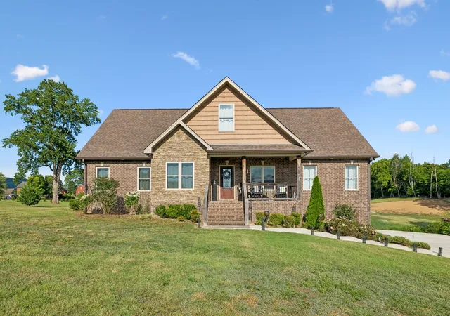 Homes for sale in Carthage, TN | 7 Shenandoah Cir, Carthage, TN 37030 | MLS# 3255641
