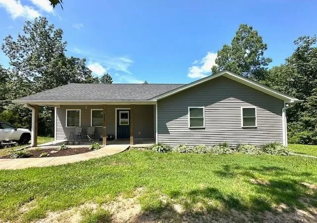 Homes for sale in Linden, TN | 2082 Airport Ridge Rd, Linden, TN 37096 | MLS# 3255103