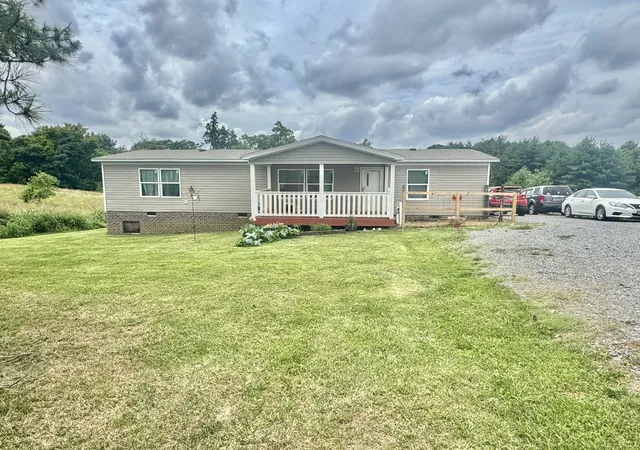 1st image of 7509 Galen Rd, Lafayette, TN 37083 | MLS# 3255124