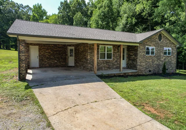 Photo 3 of Single family home for sale at 3445 Hwy 39w, Athens, TN 37303 | MLS# 3255140 | Listing updated on 2026-09-01