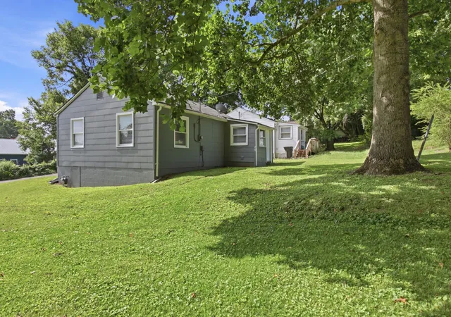 Homes for sale in Columbia, TN | 1604 S High St, Columbia, TN 38401 | MLS# 3255157