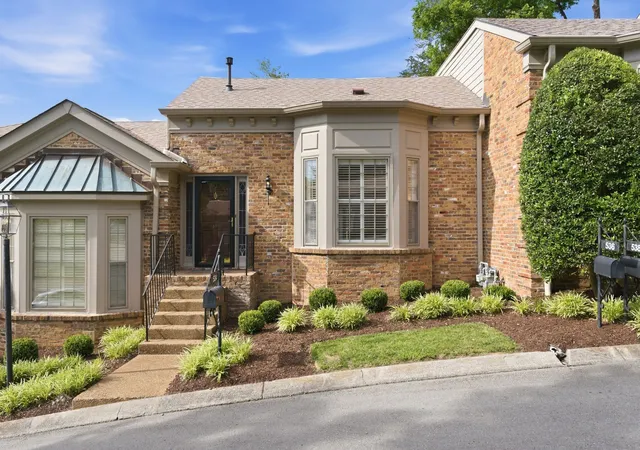 Photo 1 of Townhouse for sale at 534 Armistead Pl, Nashville, TN 37215 | MLS# 3302298 | Listing updated on 2026-08-30