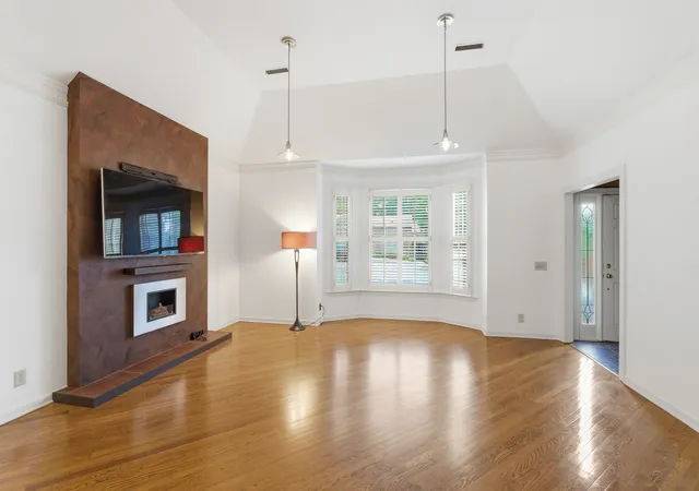 Photo 4 of Townhouse for sale at 534 Armistead Pl, Nashville, TN 37215 | MLS# 3302298 | Listing updated on 2026-08-30