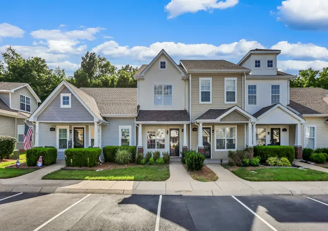 Homes for sale in Clarksville, TN | 151 Alexander Blvd, Clarksville, TN 37040 | MLS# 3255227