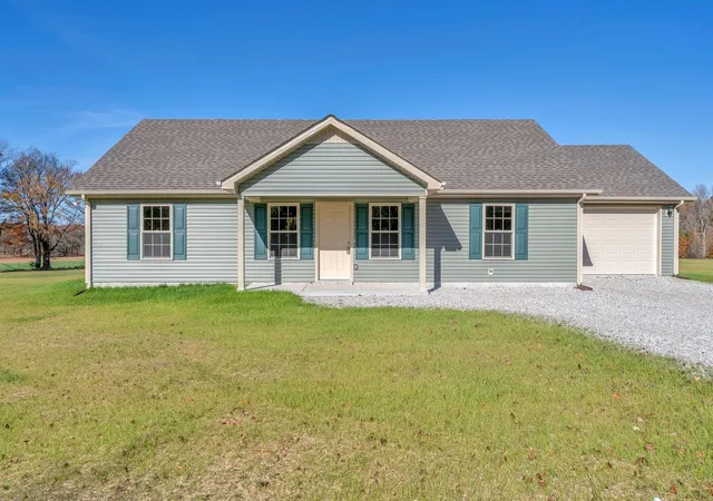 Homes for sale in Winchester, TN | 1563 Paynes Church Rd, Winchester, TN 37398 | MLS# 3256590
