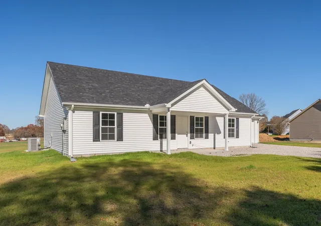 Photo 3 of Single family home for sale at 1585 Paynes Church Rd, Winchester, TN 37398 | MLS# 3256588 | Listing updated on 2026-09-01