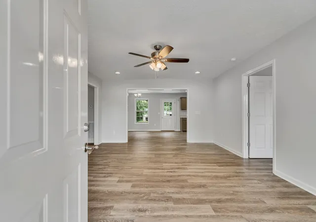 Photo 3 of Single family home for sale at 1585 Paynes Church Rd, Winchester, TN 37398 | MLS# 3256588 | Listing updated on 2026-09-01