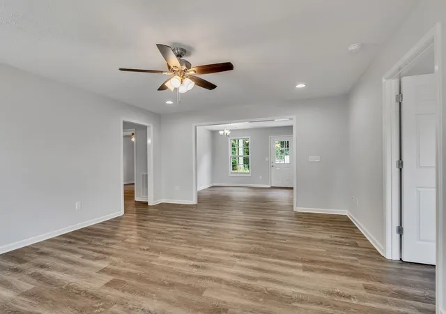 Photo 4 of Single family home for sale at 1585 Paynes Church Rd, Winchester, TN 37398 | MLS# 3256588 | Listing updated on 2026-09-01