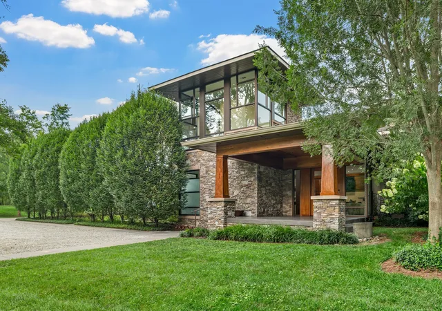 Photo 1 of Single family home for sale at 4400 Franklin Pike, Nashville, TN 37204 | MLS# 3260301 | Listing updated on 2026-07-22
