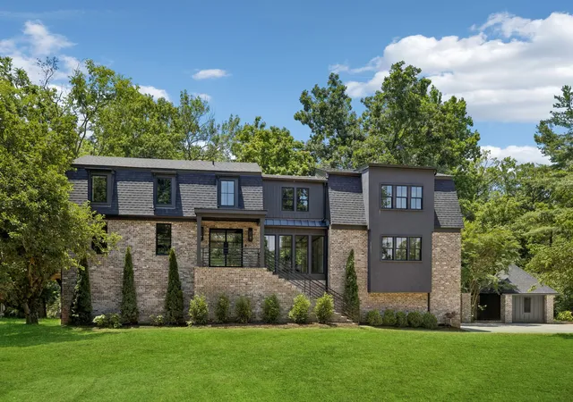 Homes for sale in Brentwood, TN | 1901 Harpeth River Dr, Brentwood, TN 37027 | MLS# 3261169