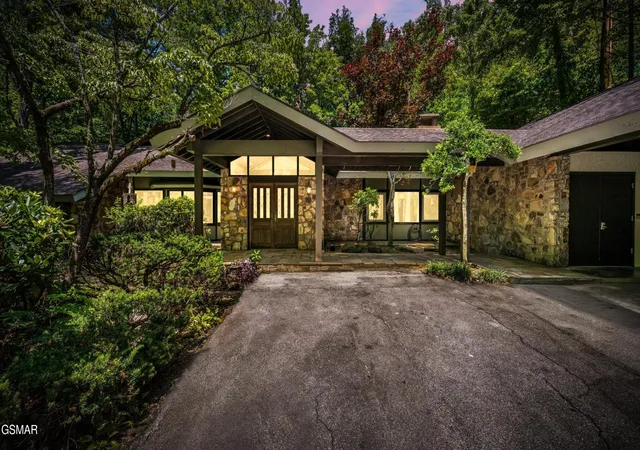 3rd image of 1115 Old Cartertown Road, Gatlinburg, TN 37738 | MLS# 3514596
