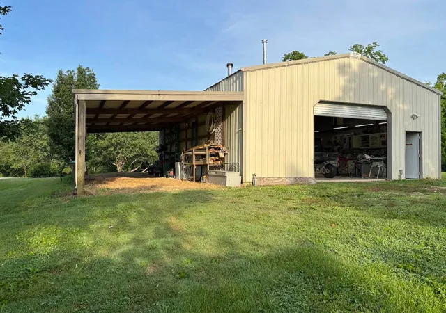 Homes for sale in Big Sandy, TN | 3429 Point Mason Rd, Big Sandy, TN 38221 | MLS# 3261007