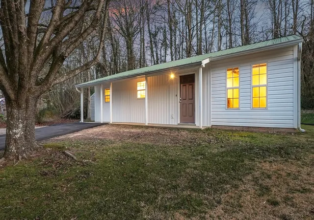 Photo 2 of Single family home for sale at 508 Lupton Dr, Chattanooga, TN 37415 | MLS# 3255425 | Listing updated on 2026-07-01