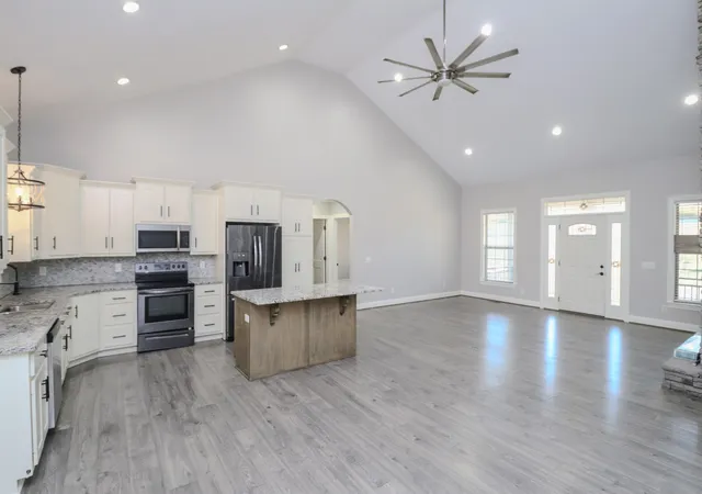 2nd image of 450 Bridle Path Ln, Hartsville, TN 37074 | MLS# 3255451