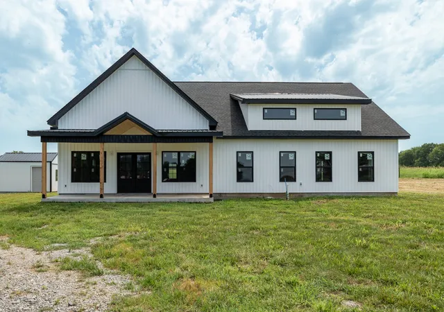 Homes for sale in Petersburg, TN | 2985 Lewisburg Hwy, Petersburg, TN 37144 | MLS# 3262110