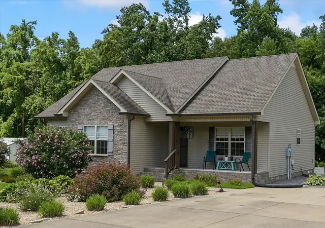 1st image of 390 Marys Ln, Lafayette, TN 37083 | MLS# 3256285