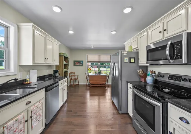 3rd image of 390 Marys Ln, Lafayette, TN 37083 | MLS# 3256285