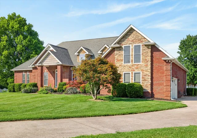 3rd image of 476 Maxshire Ct, Clarksville, TN 37043 | MLS# 3260427