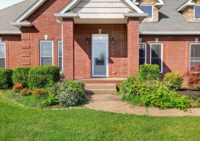5th image of 476 Maxshire Ct, Clarksville, TN 37043 | MLS# 3260427
