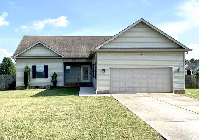 Homes for sale in Winchester, TN | 79 Charlotte Dr, Winchester, TN 37398 | MLS# 3256175