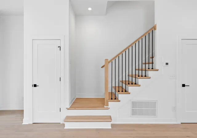 Photo 3 of Single family home for sale at 916d 32nd Avenue N, Nashville, TN 37209 | MLS# 3255514 | Listing updated on 2026-09-19