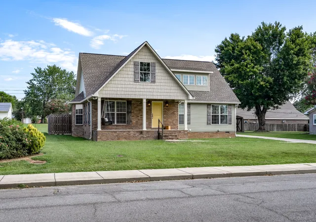 Homes for sale in Lawrenceburg, TN | 602 7th St, Lawrenceburg, TN 38464 | MLS# 3256211