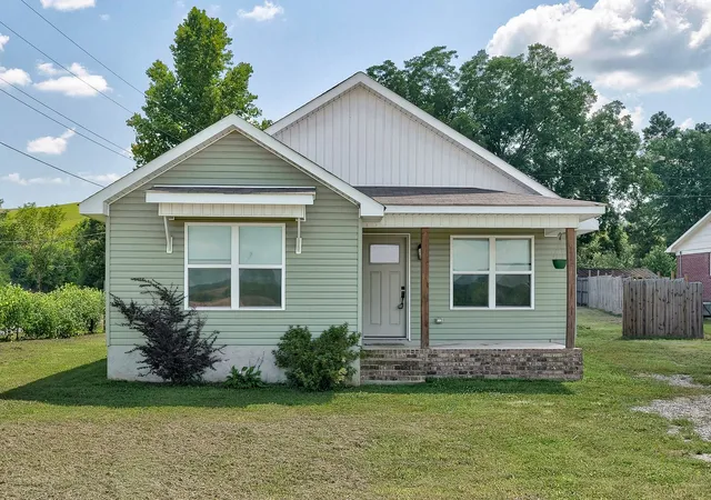 Homes for sale in Kelso, TN | 2175 Winchester Hwy, Kelso, TN 37348 | MLS# 3255962