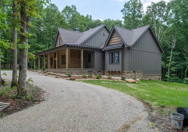 Homes for sale in Monteagle, TN | 35 Lake Louisa Loop, Monteagle, TN 37356 | MLS# 3256459